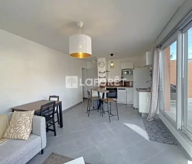 Appartement à L'Étrat