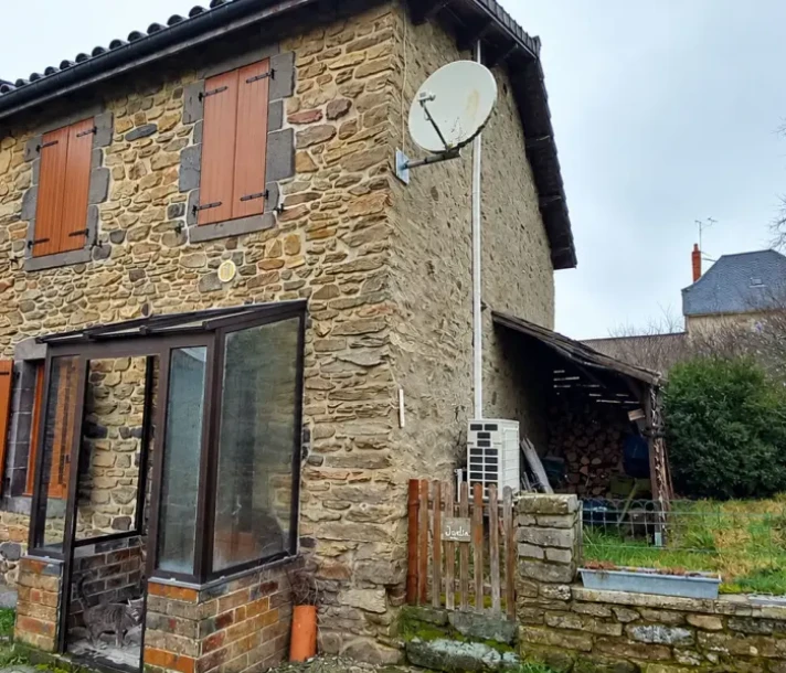 Voir la photo 1/8 du type house à Vieillespesse