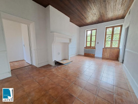 Maison à Sassenay