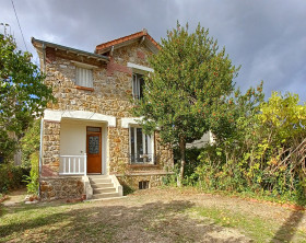 Maison à Saint-Leu-la-Forêt