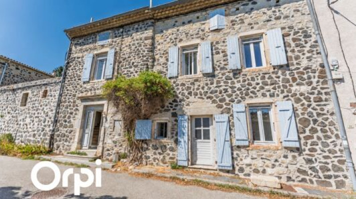 Maison à Saint-Pons