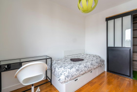 Chambre à Issy-les-Moulineaux