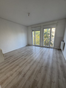 Appartement à Saint-Julien-les-Villas