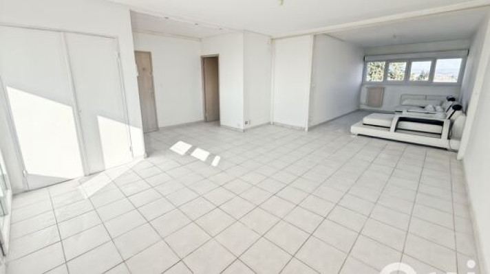 Appartement à Pierrelatte