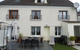 Maison à Montreuil-aux-Lions