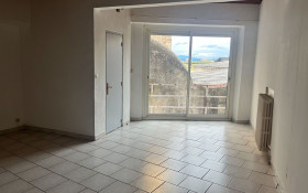 Appartement à Pont-Saint-Esprit