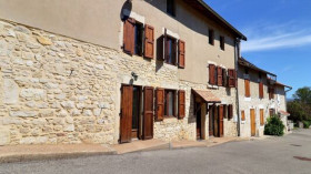 Maison à Creys-Mépieu