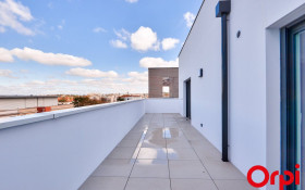 Appartement à Décines-Charpieu