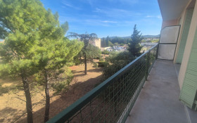Appartement à Pont-Saint-Esprit