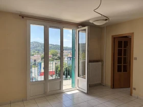 Appartement à Condrieu