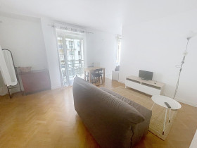 Studio à Courbevoie
