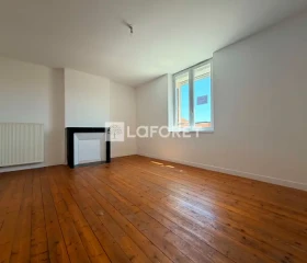 Appartement à Quatre-Champs