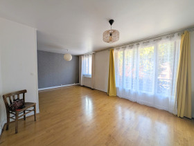Appartement à Le Mesnil-le-Roi