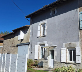 Maison à Augignac
