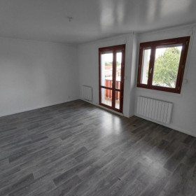 Appartement à Pajay