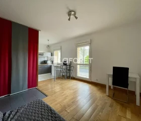 Studio à Calais