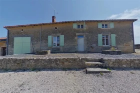 Maison à Persac