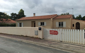 Maison à Breuillet