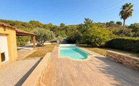 Maison à La Roquette-sur-Siagne