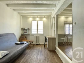 Studio à Chartres