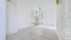 Studio à Neuilly-Plaisance
