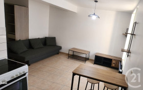 Studio à Bussières