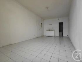 Studio à Étampes