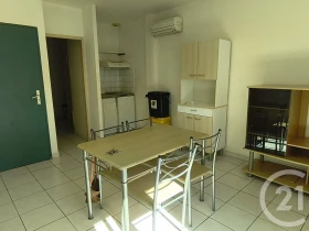 Appartement à Montagnac