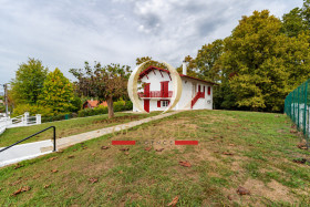 Maison à Saint-Pierre-d'Irube