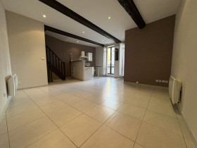 Maison à Saint-Thibéry