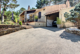 Maison à Tourtour