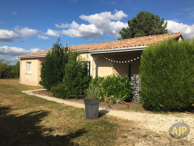 Maison à Arveyres