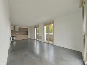 Appartement à Truyes