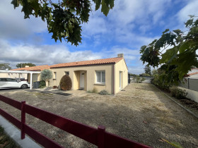 Maison à Montbert