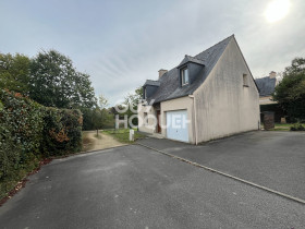 Maison à Dol-de-Bretagne