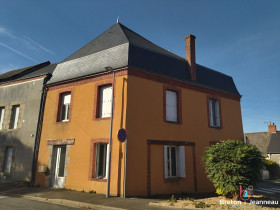 Maison à Saint-Christophe-du-Luat