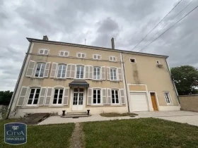 Maison à Aulnois-Sur-Seille