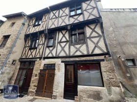 Maison à Vic-Le-Comte