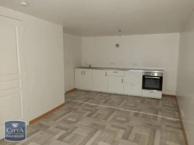 Appartement à Saint-Just-Malmont