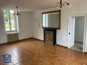 Maison à Soye-En-Septaine
