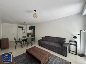 Appartement à Lons