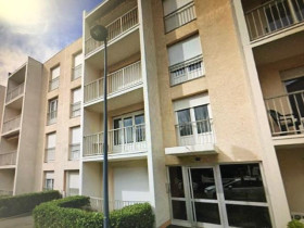 Appartement à St genest lerpt