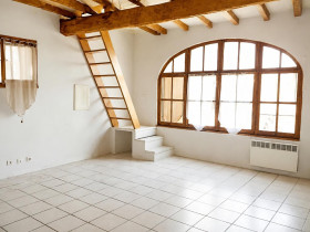 Maison à Meynes