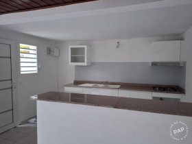 Appartement à Les Abymes