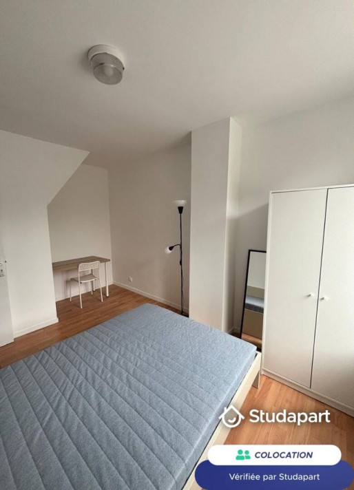 Voir la photo 1/10 du type room à Tourcoing