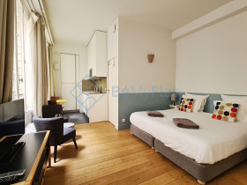 Studio à Paris