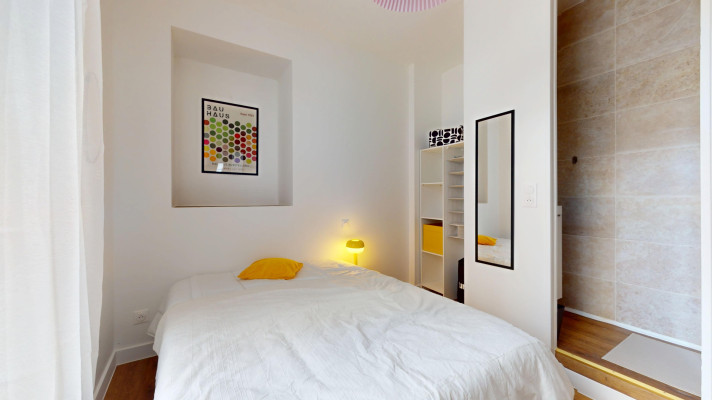 Voir la photo 1/29 du type room à Reims