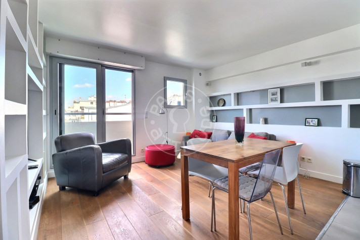 Voir la photo 1/5 du type apartment à Paris