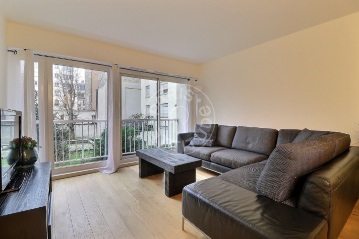 Voir la photo 1/5 du type apartment à Paris