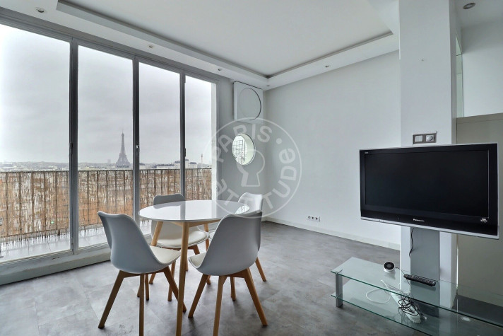Voir la photo 1/5 du type apartment à Paris